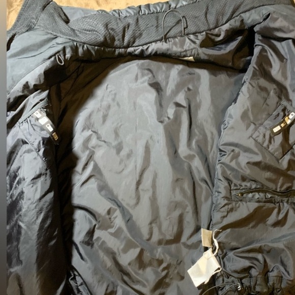 Nike Puffer Jacket - Picture 6 of 6
